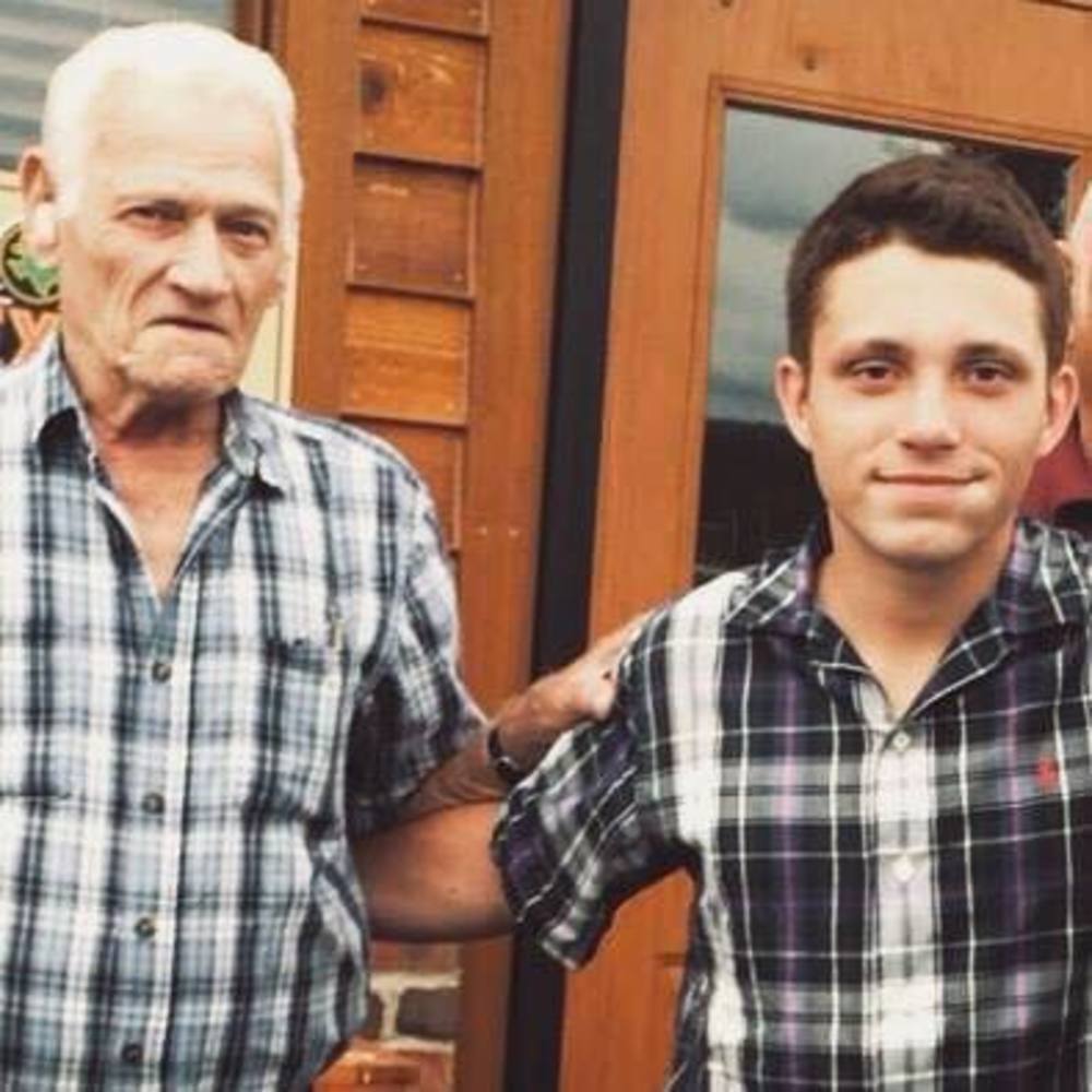 Meet your Posher, Zach